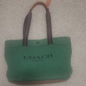 Coach Tote 38 In Colorblock